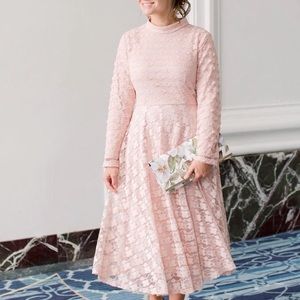 Dainty Jewells Beauty and Blush pink midi dress. Size S Excellent condition.